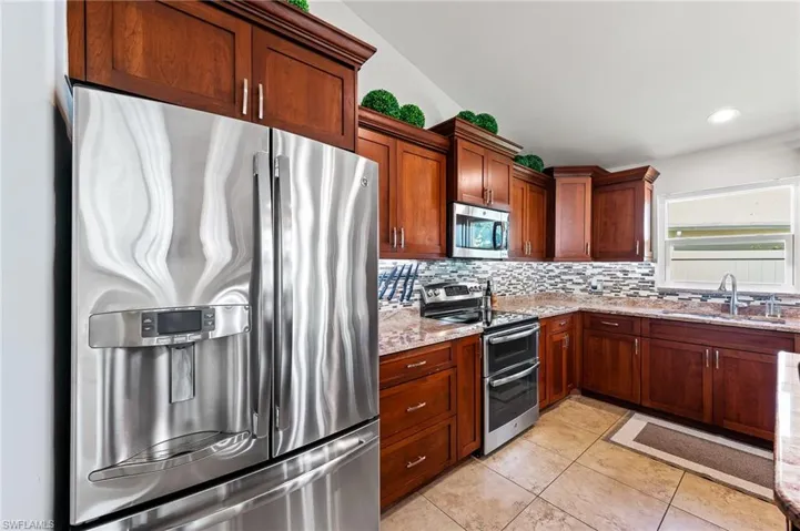 1250 Silverstrand Dr, Naples, Florida 34110