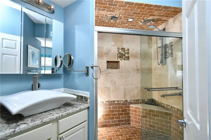 15655 Ocean Walk Cir 103, Fort Myers, Florida 33908