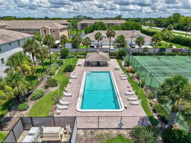 9610 Victoria Ln # D306, Naples, Florida 34109