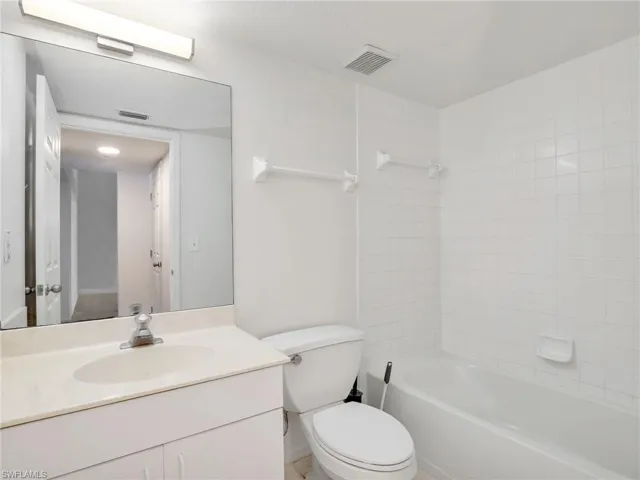 9610 Victoria Ln # D306, Naples, Florida 34109