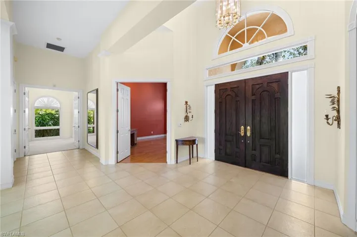 897  Barcarmil  WAY, Naples, FL 34110