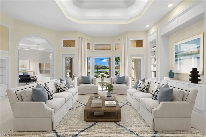 897  Barcarmil  WAY, Naples, FL 34110