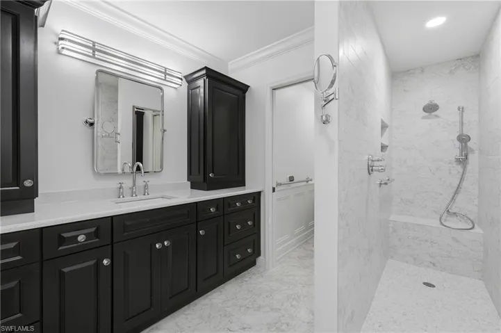 Master Bath 1st Floor, Shower with bench