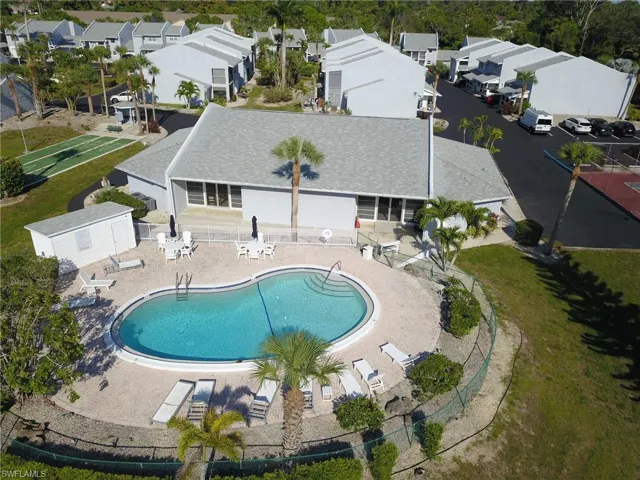 17 Watercolor Way 17, Naples, Florida 34113