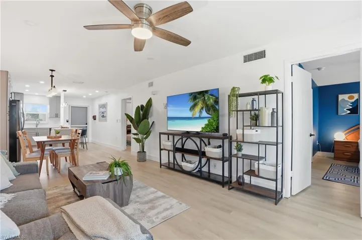 17  Watercolor  WAY, Naples, FL 34113