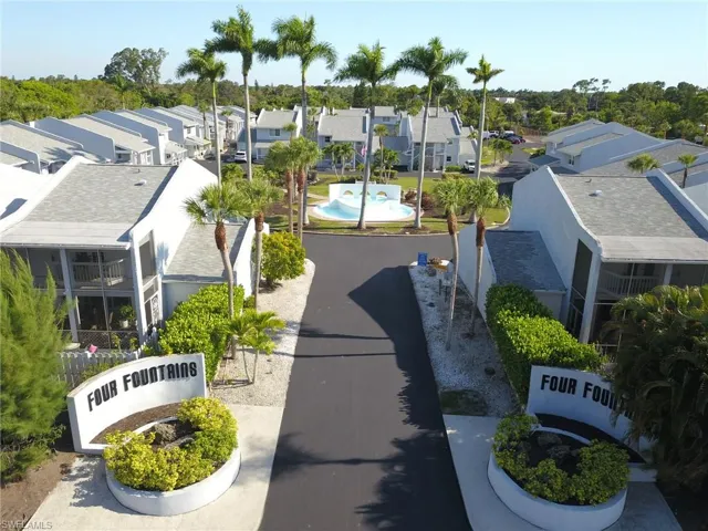 17  Watercolor  WAY, Naples, FL 34113