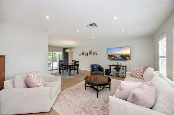 363 Juli Fe Dr, Naples, Florida 34110