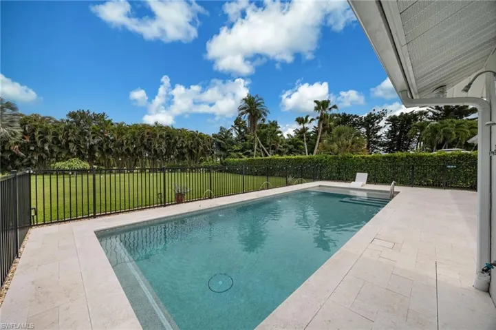 363 Juli Fe Dr, Naples, Florida 34110