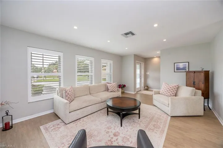 363 Juli Fe Dr, Naples, Florida 34110