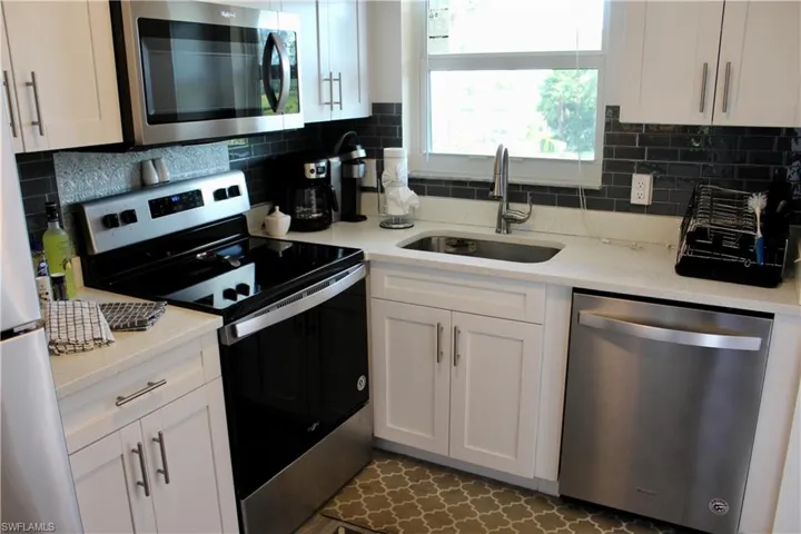 400 Forest Lakes Blvd 309, Naples, Florida 34105