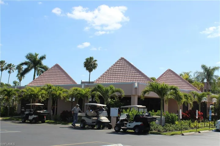 400 Forest Lakes Blvd 309, Naples, Florida 34105