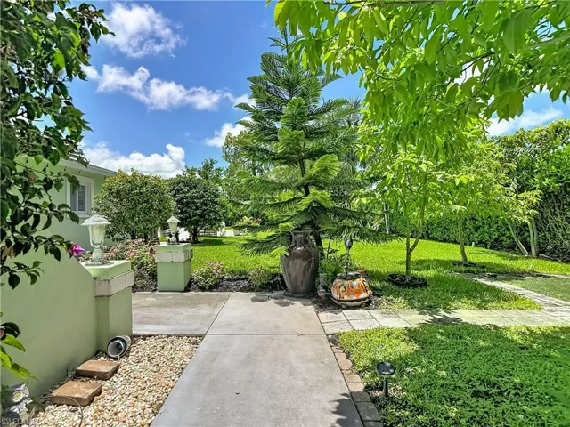 2280 Capri Ct, Naples, Florida 34105