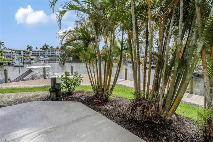 1200  Cherrystone  CT, Naples, FL 34102