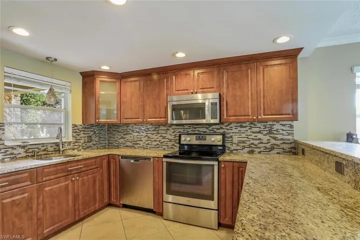 1200  Cherrystone  CT, Naples, FL 34102