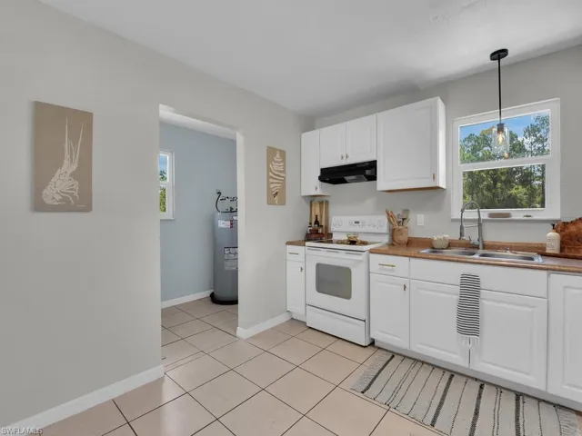 Spacious Kitchen