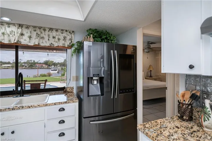 18537 Klingler Cir, Port Charlotte, Florida 33948