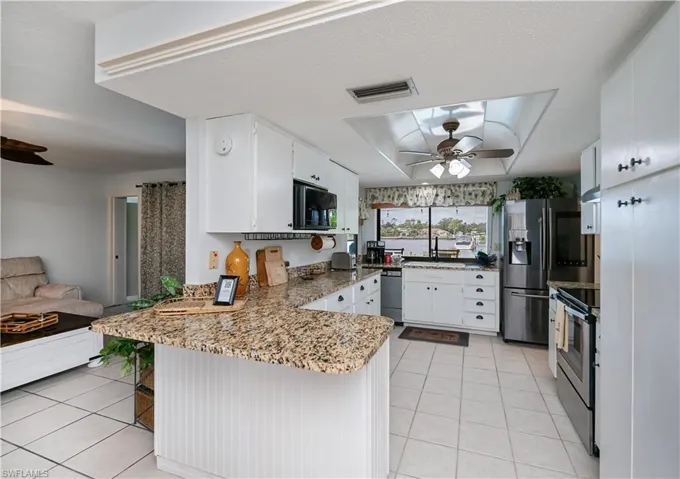 18537 Klingler Cir, Port Charlotte, Florida 33948