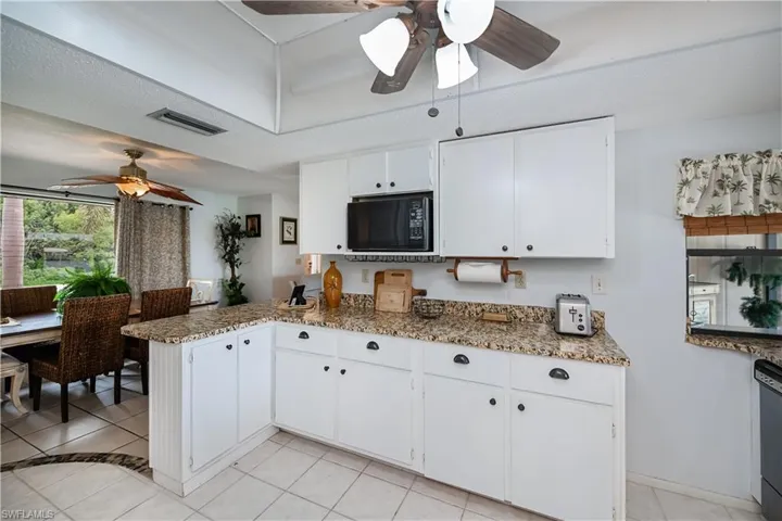 18537 Klingler Cir, Port Charlotte, Florida 33948