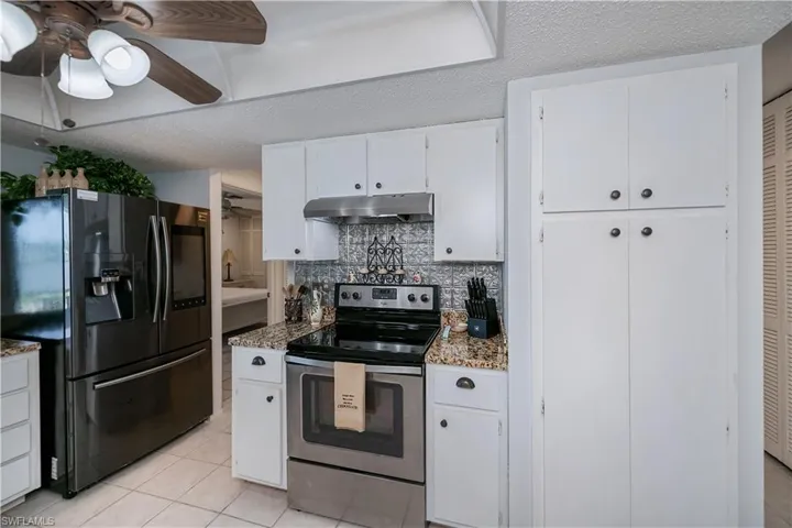 18537 Klingler Cir, Port Charlotte, Florida 33948