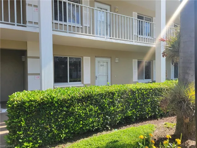 4556  Andover  WAY, Naples, FL 34112