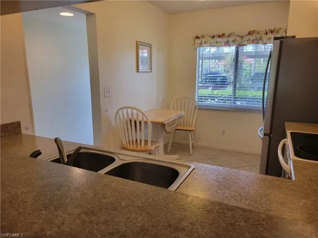 4556  Andover  WAY, Naples, FL 34112
