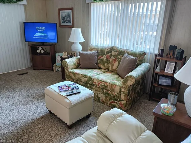 558  Peace Lake  CT, North Fort Myers, FL 33917