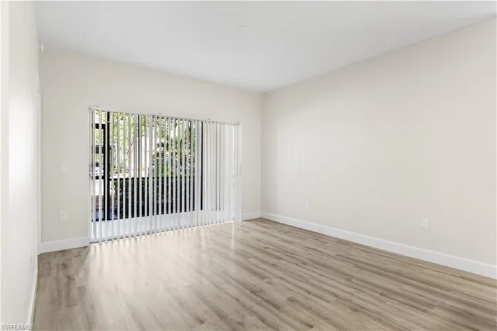7925  Preserve  CIR, Naples, FL 34119