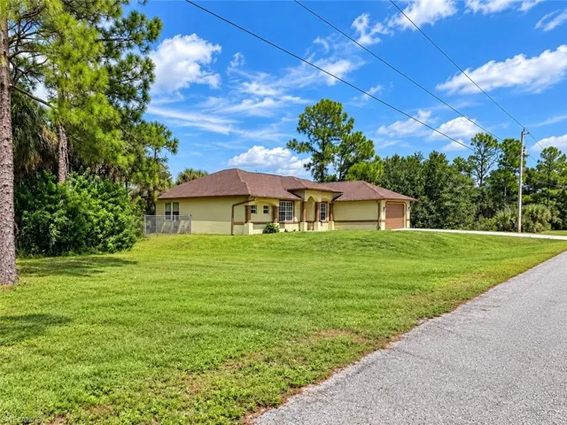 2702 25th St W, Lehigh Acres, Florida 33971