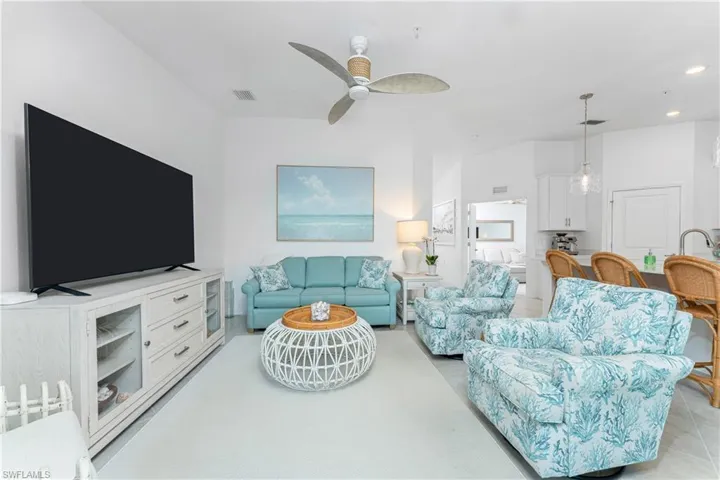 Living room with a ceiling fan