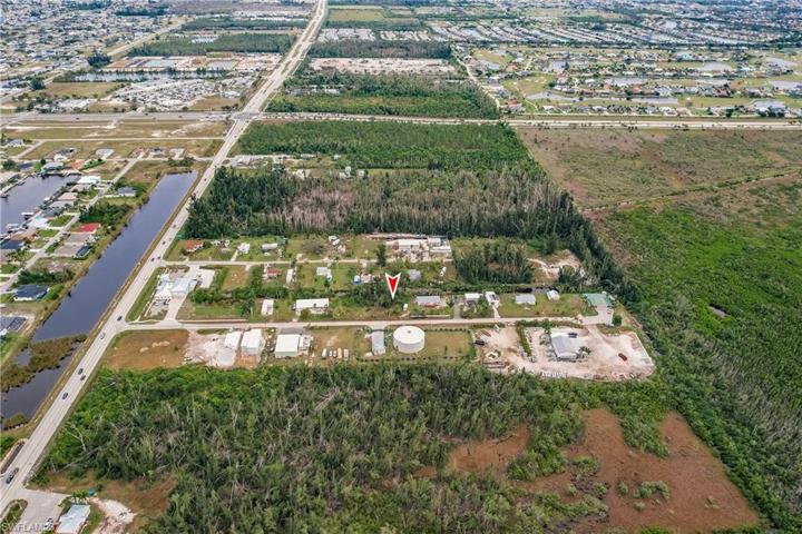 11870  Scallop  DR, CAPE CORAL, FL 33991