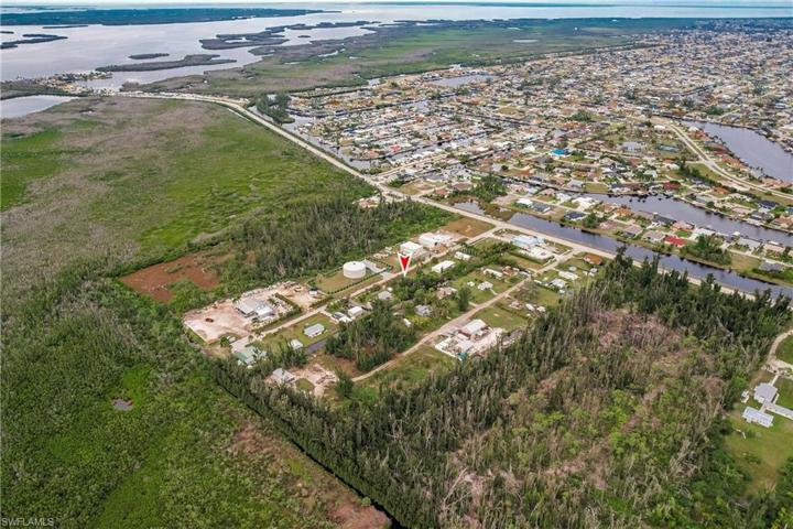 11870  Scallop  DR, CAPE CORAL, FL 33991