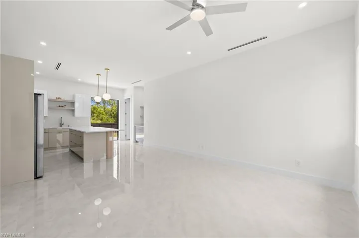 1039 Bassinger Ave S, Lehigh Acres, Florida 33974