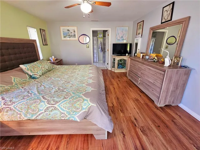 MASTER BED