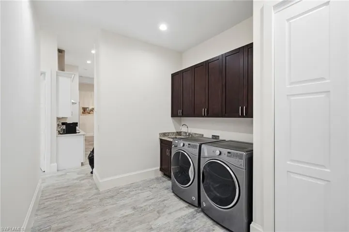 2265 Golden Gate Blvd W, Naples, Florida 34120