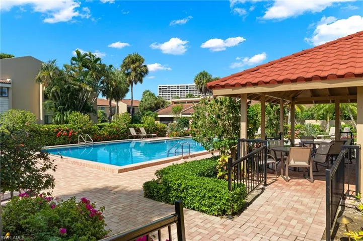 Harbortown Resort-style Pool
