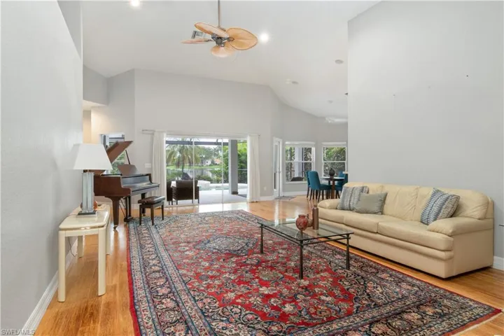 6928  Mauna Loa  LN, Naples, FL 34113
