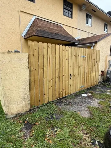 2065 Ne 139th St, North Miami Beach, Florida 33181