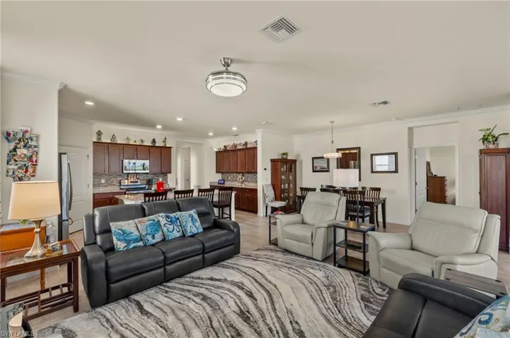 Open Floor Plan is perfect for entertaining friends & family
