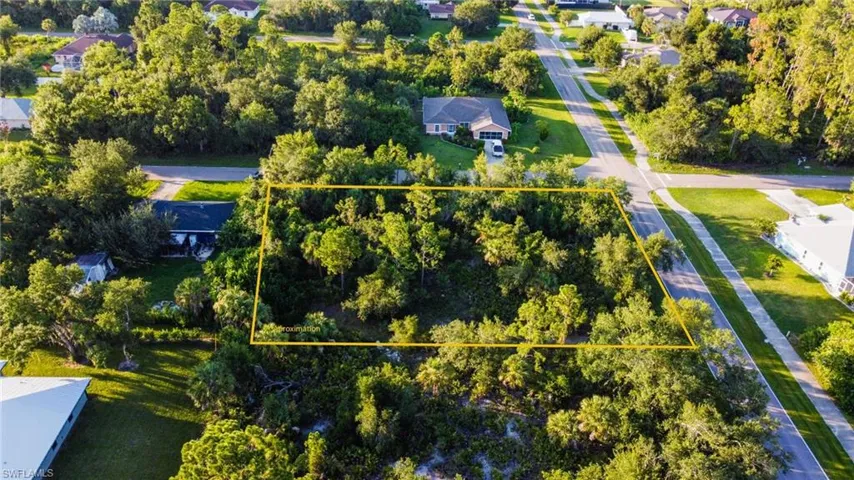 Aerial overview of property's location featuring property boundaries highlighted