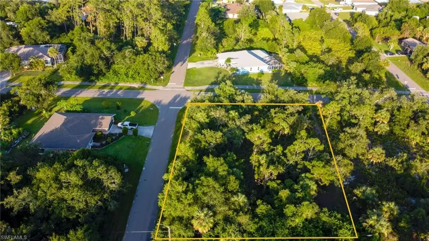Aerial overview of property's location featuring property boundaries highlighted