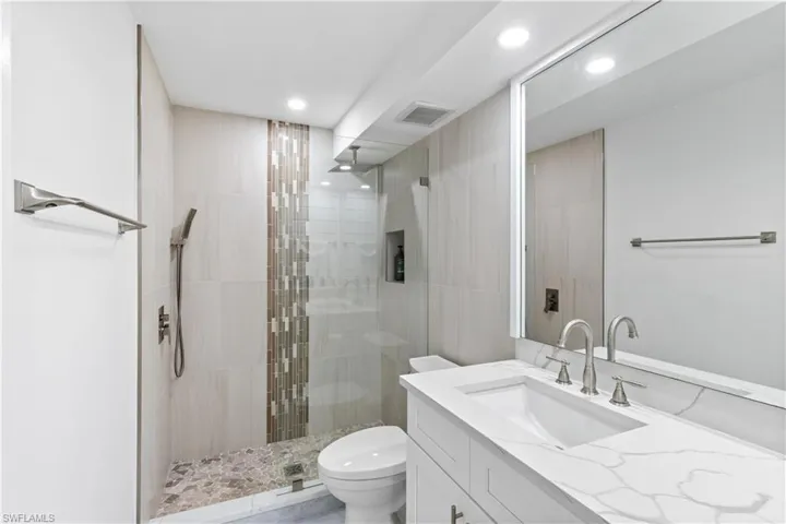4140  Looking Glass  LN, Naples, FL 34112