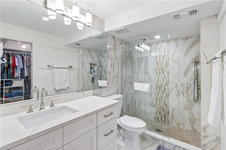 4140  Looking Glass  LN, Naples, FL 34112