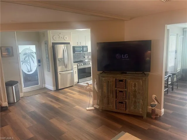 335 Nicklaus Blvd, North Fort Myers, Florida 33903