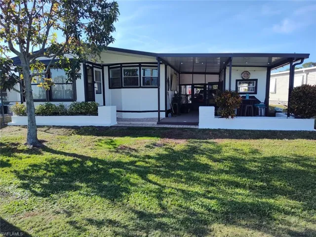 335 Nicklaus Blvd, North Fort Myers, Florida 33903