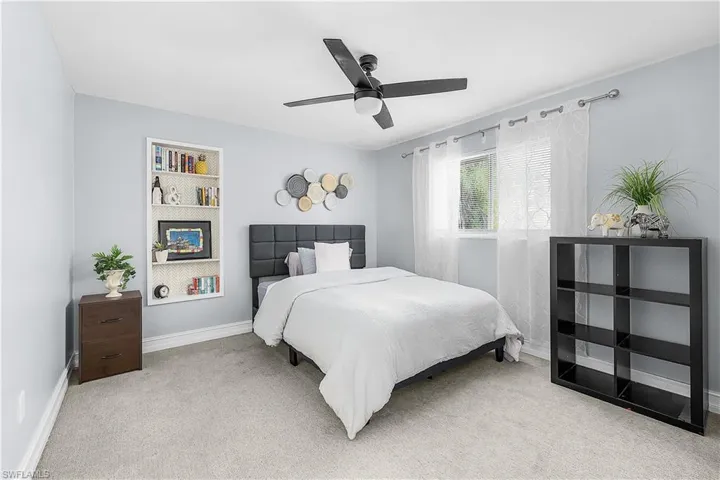 6954 Pickadilly Ct, Fort Myers, Florida 33919