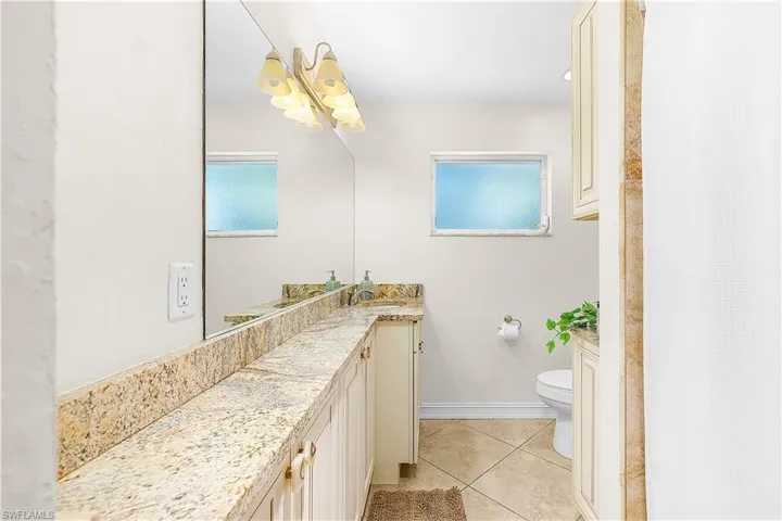 6954 Pickadilly Ct, Fort Myers, Florida 33919