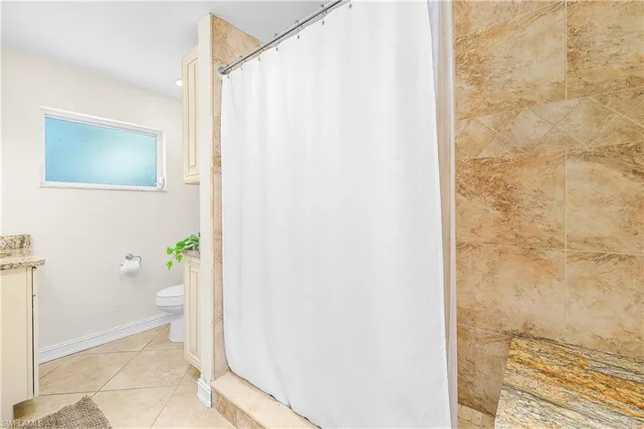 6954 Pickadilly Ct, Fort Myers, Florida 33919