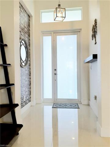 Lovely Entry/ Foyer