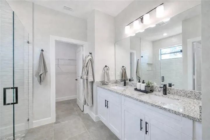 117 Desoto Blvd N, Naples, Florida 34120