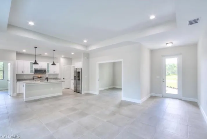 117 Desoto Blvd N, Naples, Florida 34120